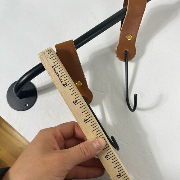 Modern Hanging Hook - Picture 6 of 8